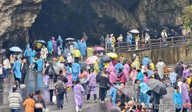 金秋献礼 文旅赋能——宕昌县“双节”假期旅游市场实现高质量跨越发展
