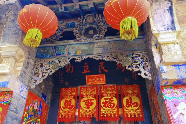 邢台王硇村，历史悠久，隐藏着众多古石楼群，被誉为“太行川寨”