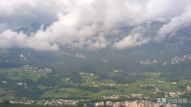 闯进绝美如画“上帝后花园”，却因太激动，在童话小镇闹出乌龙…