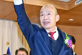 柯建铭呛“大声点” ，被韩国瑜怒斥“请你的党团安静一下！”图片