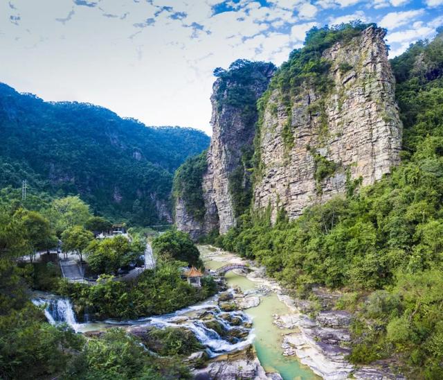 邂逅山水人文交织的活力封开→