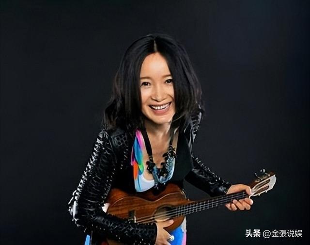 连上5次春晚，却和恩师同居怀孕被骗流产	，如今56岁的她依然单身