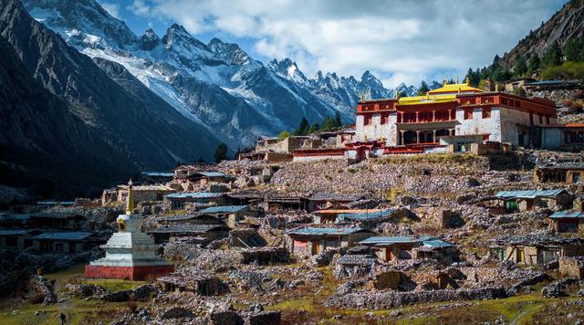 国内10大最美旅游线路，路上太多美景，承包了《国家地理》封面图