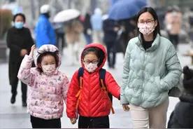 东亚三国生育率暴跌1.0!大家为啥都不生了？咋破解低生育魔咒？图片