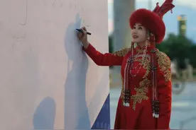 “达斡尔族的女儿”何丽霞成“中国好人”龙江候选人，让一个民族的吟唱代代相传图片