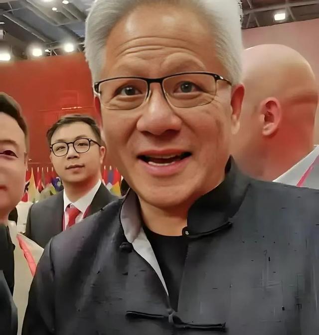 媒体：黄仁勋掉进了一个更深的坑