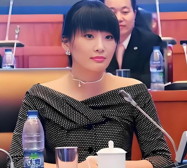又反转！宗馥莉亮出2张底牌，这下宗泽后和3个私生子高兴不起来了