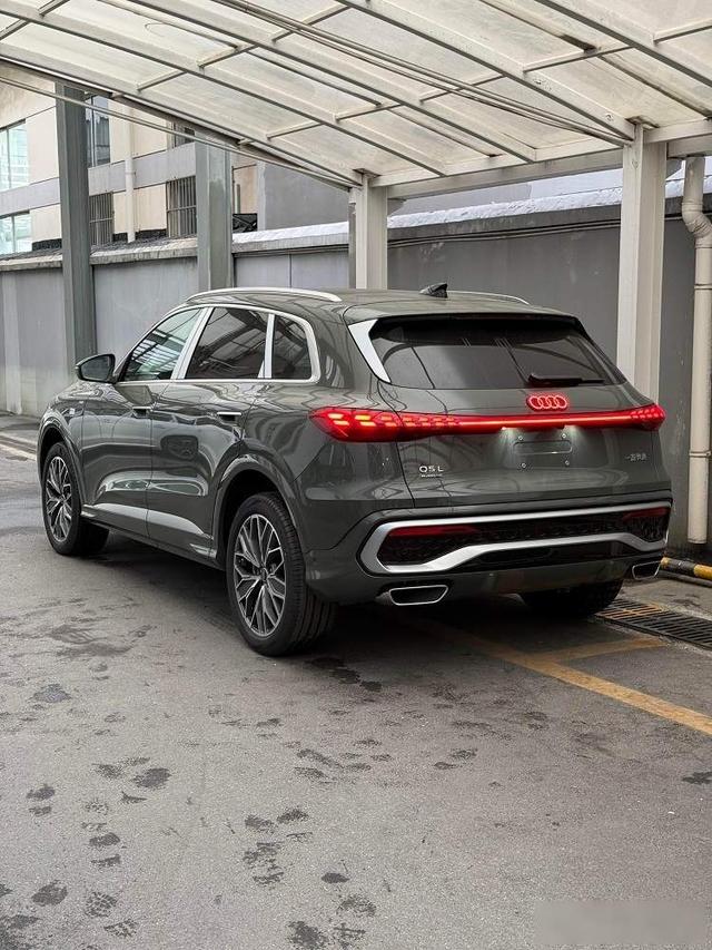 20万出头，买全新Q5L？奥迪这回把混动都搞来了！
