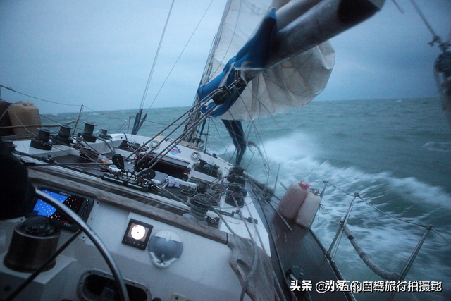 烟台炸裂攻略！2025本地人私藏的十大景点+五大美食，错过亏哭