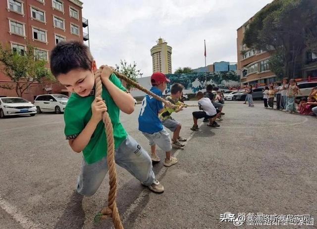 “新疆是个好地方”——海外华文媒体走进新疆·乌鲁木齐篇