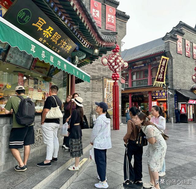 天津实景｜古文化街的津门民俗倔强和“小商品市集”的尴尬