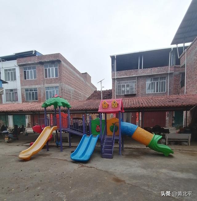 广西南宁市武鸣区陆斡镇县级文保建筑，是文桐村民的文娱场所