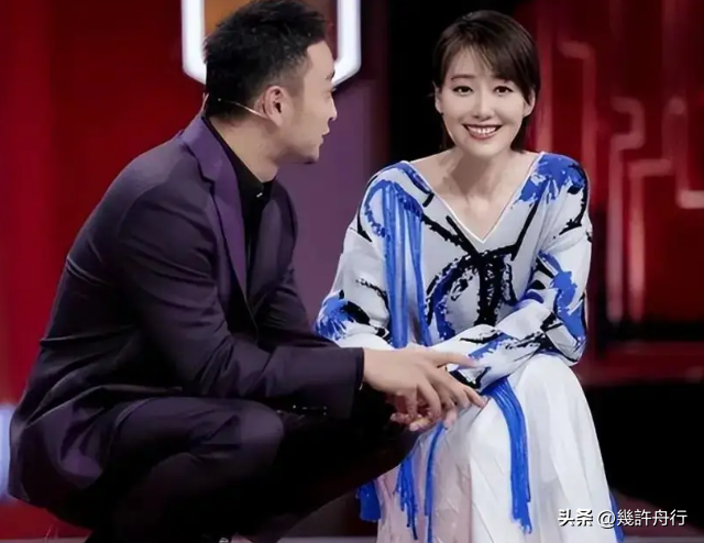 私生活混乱遭央视开除？被传与小尼结婚的她，现状如何？