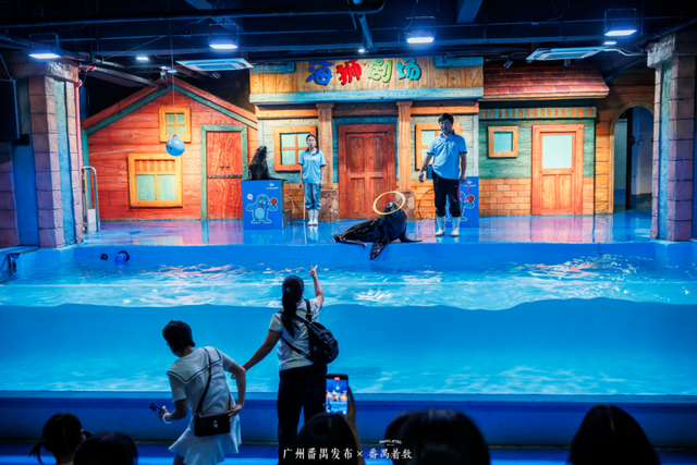 刷爆番禺人朋友圈的新地标，18000㎡的空间究竟藏着什么？