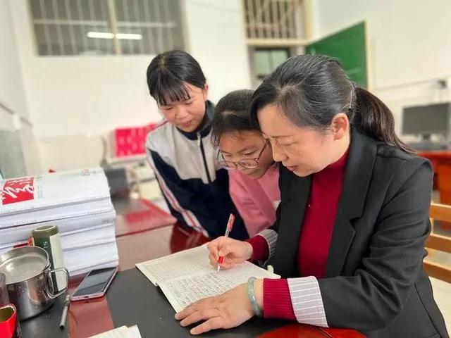 一场大病才懂：不伺候只掏钱的子女，才是真精明！