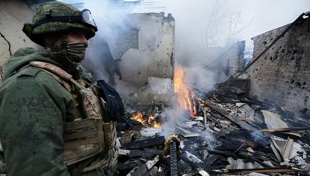 特朗普泽连斯基海湖庄园会晤，95% 协议达成，俄乌停火真要来了？