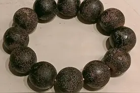 手串不在多，一个胜十个，这5种老手串，有一串今生可知足！图片