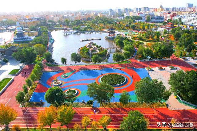 山丹南湖秋意浓 美景如画引客来