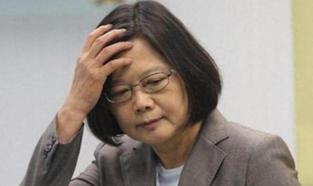 事态严重了！蔡英文已离岛，解放军一句话掷地有声：决不允许日本军国主义卷土重来！