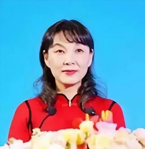 杜建英消失、私生子申请DNA比对、员工爆猛料，都是宗馥莉的复仇