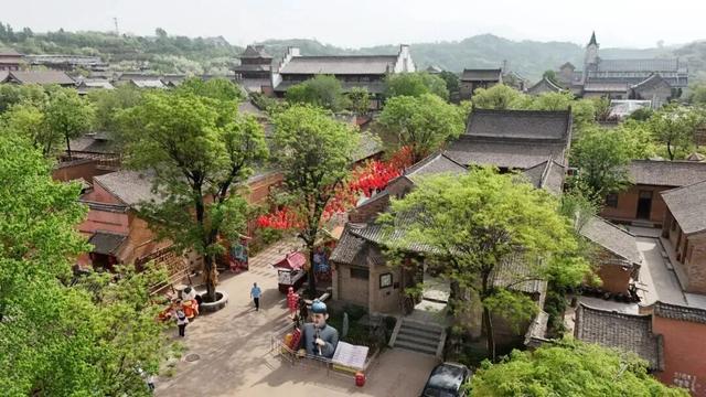 在白鹿原影视城开启你的一日“主角”之旅~