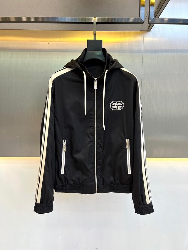 探访安徽淮北“地下男装基地一条街”各样顶级外套均价几百