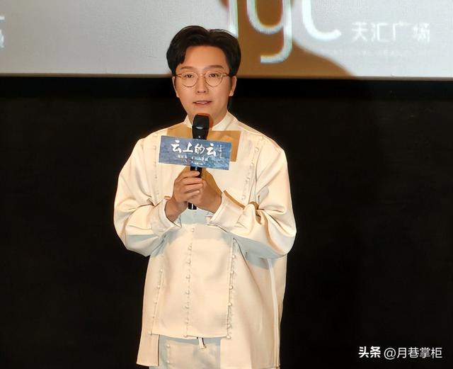 善恶有报？看如今"跌落神坛"的李玉刚，背后的真相早就清晰可见