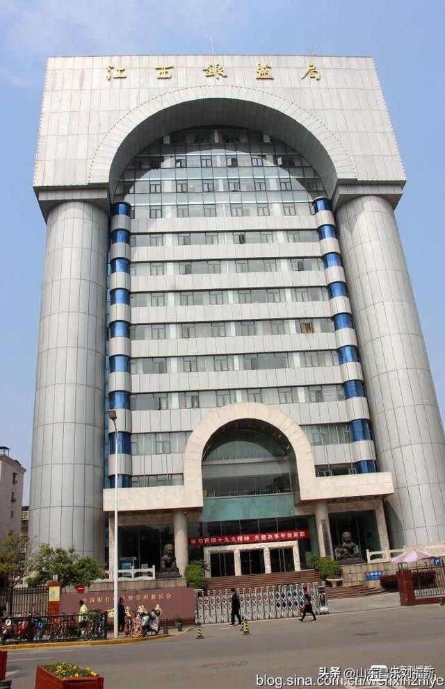 “南昌八一起义纪念馆”大门前实拍（江西之旅第廿二集）