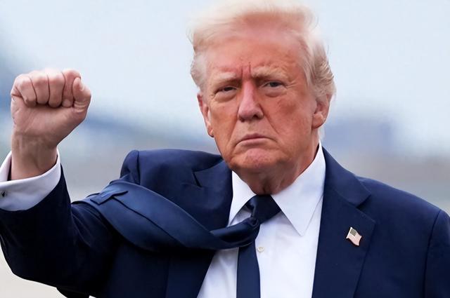 特朗普通告全球，将对法国加税200%	，不到24小时，马克龙喊话中国