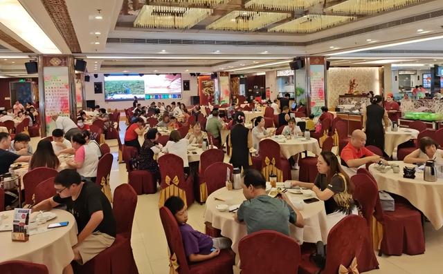 不可思议！还有1天国庆节，这4个“反常”现象，却跟往年大不相同