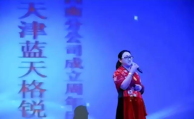 8年前，中国大妈带着403亿出逃英国，落网时账上竟有480亿！