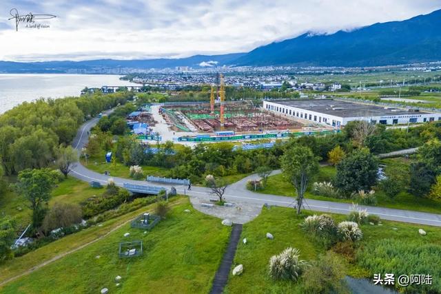 三圣岛是洱海边最没意思的打卡点，风景一般，路况也有点混乱