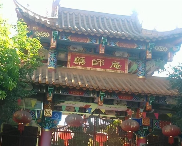 揭秘尼姑庵的黑暗面：尼姑平均年龄不到25，香客人来人往究竟为何