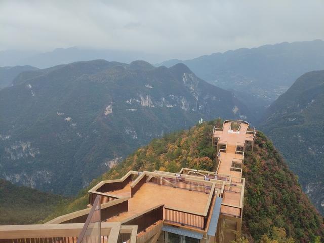 鄂渝行第三天：小红船.瞿塘峡.巫山.神女天路
