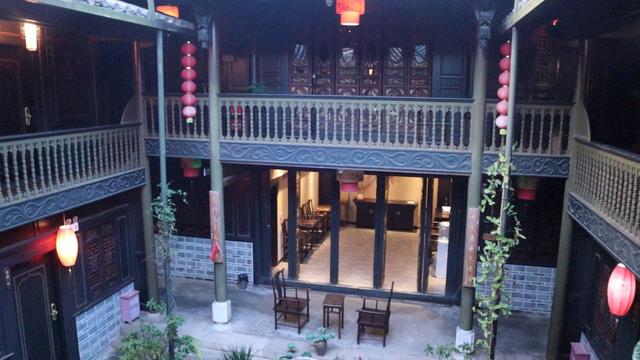 云南千年古镇，唐代开通国际贸易通道，四季如春旅居地，动车直达