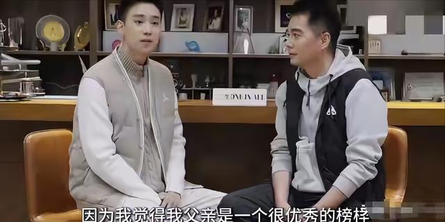 何晴葬礼11天后，令人担心的事情发生了，闺蜜曝光许何离家真相