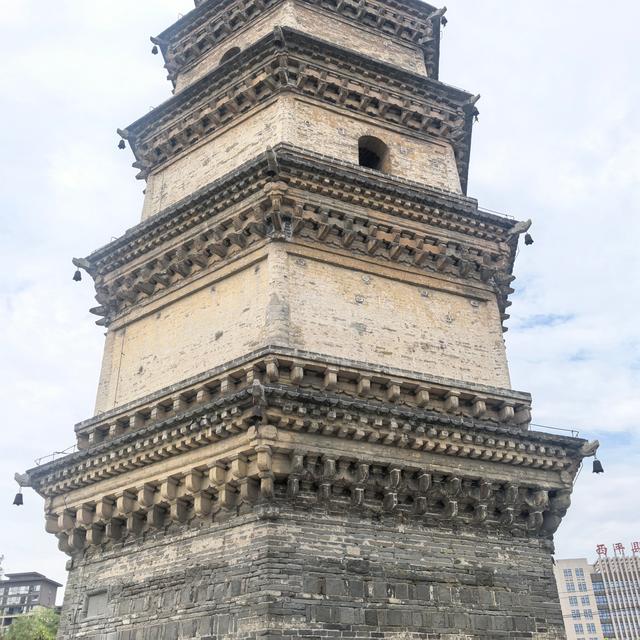 西平宝严寺塔 宋塔 遭侵华日军炮击损毁严重 解放后修复 游河南古塔24