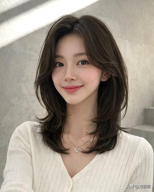 解锁氛围感密码：韩式层次发型，适配所有脸型的“本命款”