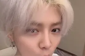 鹿晗潮了！银发变短发，新造型太炫酷了！网友：期待鹿哥下一步！图片