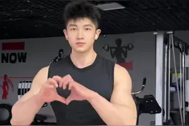 帅气颜值完美身材，极品帅哥图片