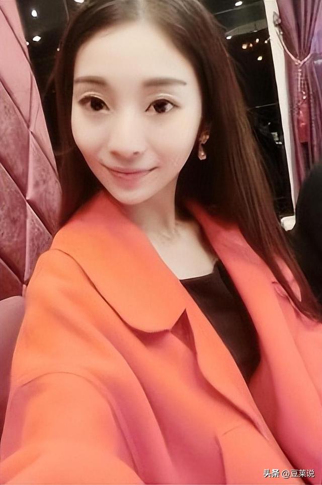 “买英国精子生3娃	”的山东女人，8年后现状曝光！如今她后悔不？