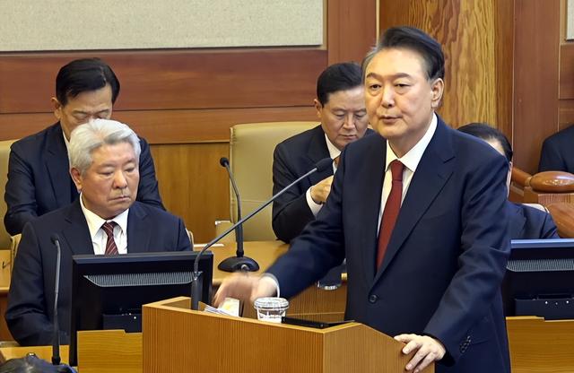 60多年来头一遭，韩国政坛做出重大决定，尹锡悦等来一个坏消息