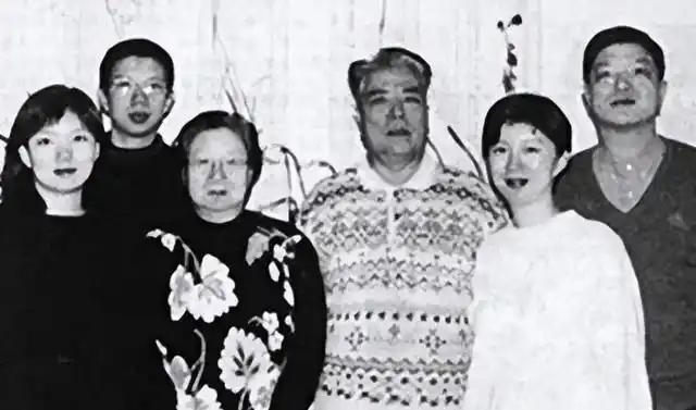 71年，刘思齐夫妇被投入监狱，写信找毛主席求救，毛：娃娃们无罪