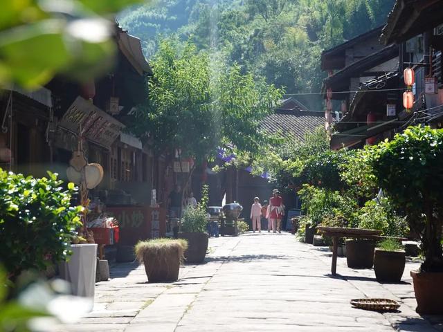 市县联动·瞰遵义 | 这个暑假！丙安古镇受欢迎