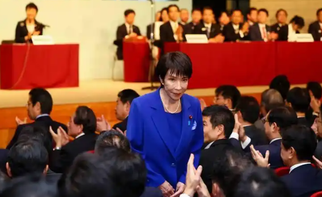 48小时内，中日两次激烈交锋，钓鱼岛已增兵，高市早苗遭明牌警告