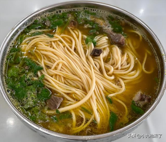 河南郑州特色美食有哪些，2025年郑州美食地图，推荐收藏品尝