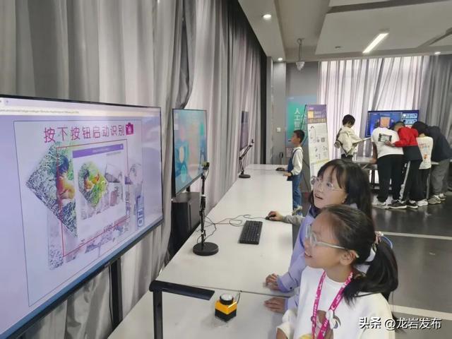 龙融研学国庆北京行圆满收官：在行走的课堂“悟”出真知