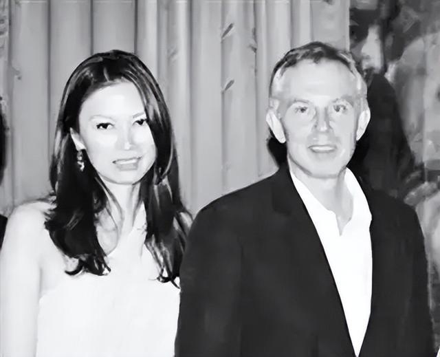 睡完首富睡总统！从厂妹到顶级名媛，靠男人捞到268亿，她凭啥？