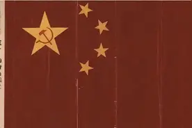 曾经有人要把国旗的五星摘掉两颗星，把国歌改为东方红，意欲何为图片