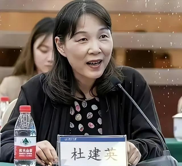 杜建英没想到，新掌门人是许思敏，他是宗馥莉一手提拔，能力超强